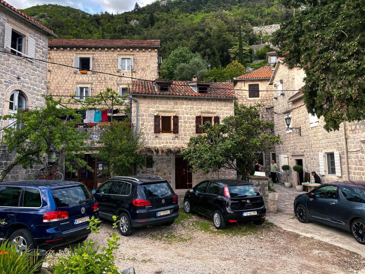 Charming Bohemian House In Perast Villa Exterior photo